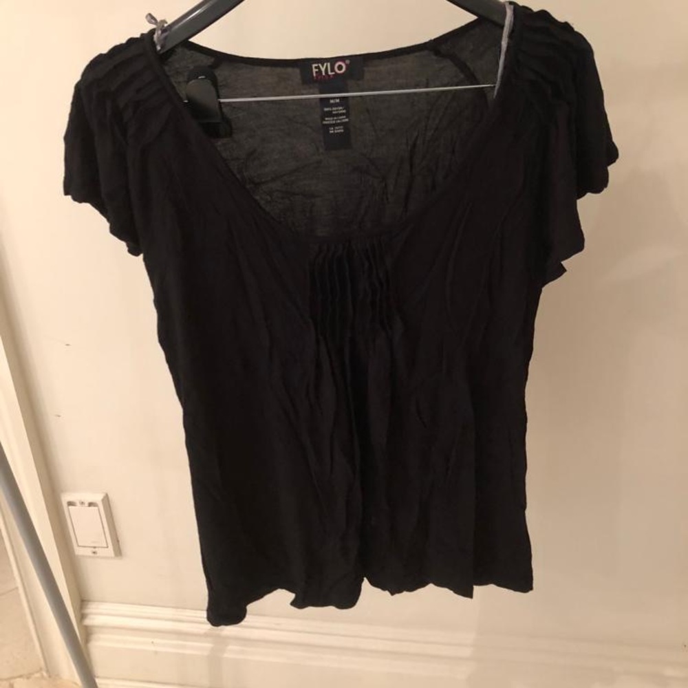 Fylo top